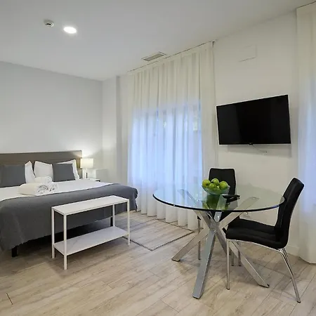 Inés Luna Aparthotel Salamanca