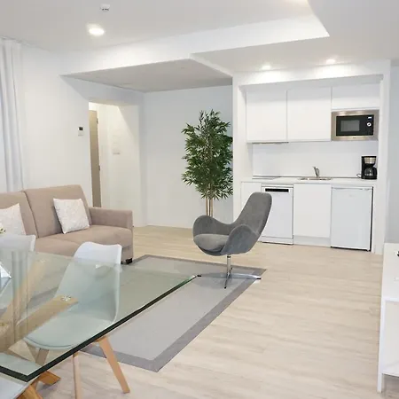 Ines Luna Lejlighedshotel 4*