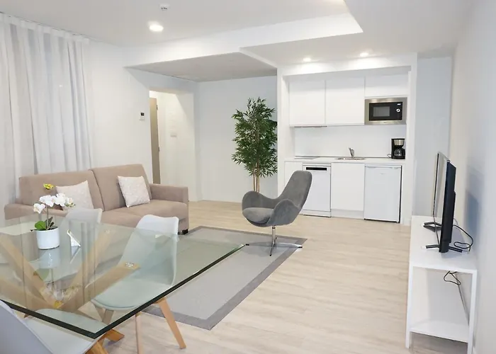 Ines Luna Aparthotel 4*