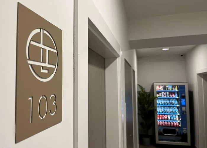 Ines Luna 公寓式酒店 4*